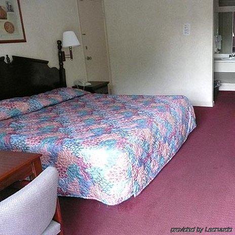 Travelodge By Wyndham Lumberton Bilik gambar
